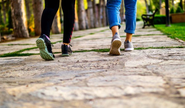 ¿Es bueno caminar para las varices?